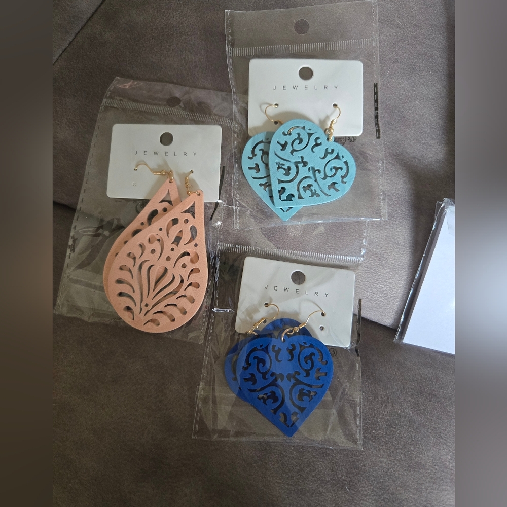 Elegant Blue, Pink, and Light Blue Earrings Set